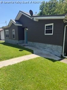 364 Campbells Creek Dr