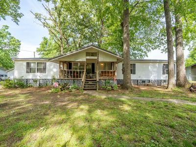 90 Shady Ln