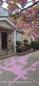 249 Sand Ln