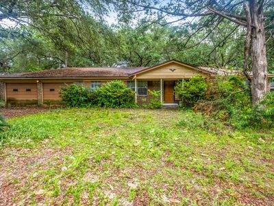 Property at 8 Walnut Ave, Shalimar, FL