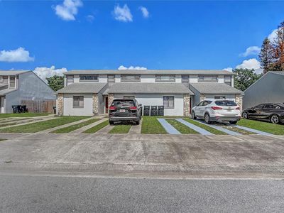 2719 Hunt Club Ln