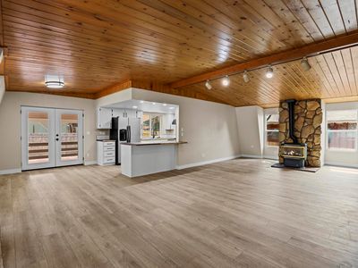 1207 N William Tell Cir