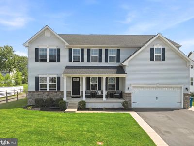 1054 Domino Ln