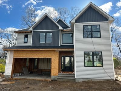 8 Chamberlain Ln