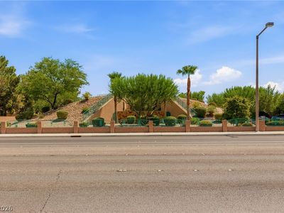 6131 Grand Teton Dr