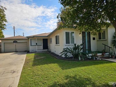 2727 Chester Ln