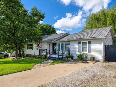 Property at 208 Castle Blvd, Paris, KY