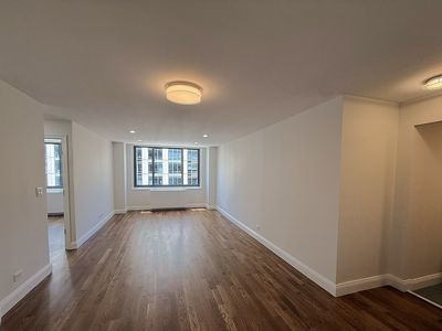 2025 Broadway APT 16B