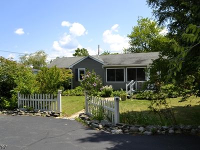 238 Fairview Ave