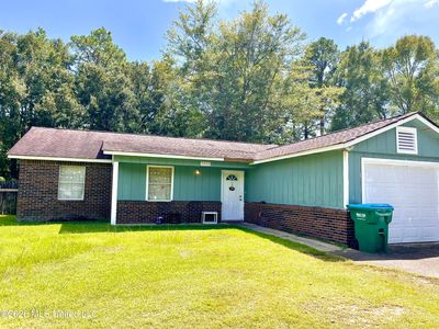 1813 Victoria Dr