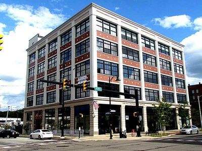 1401 State St APT 401