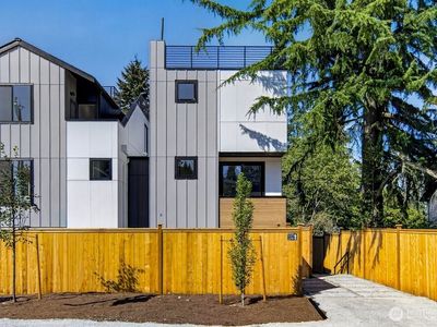 1218 NE 100th Street