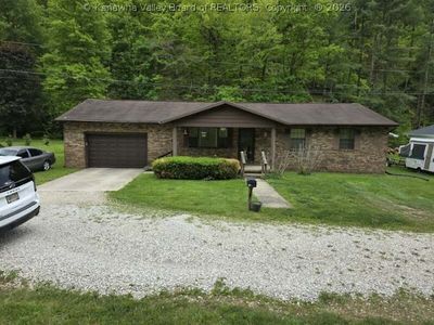 146 Avona Ln