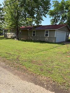 Property at 605 Wiggington, Wister, OK
