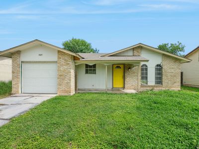 Property at 5019 Borchers Dr, Kirby, TX