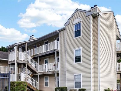2135 Retreat Ct