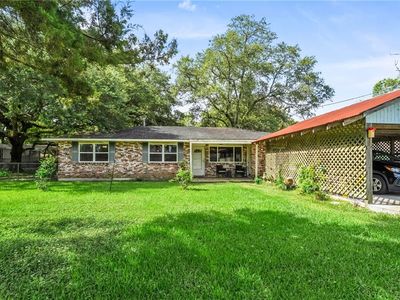 215 E Pecan St
