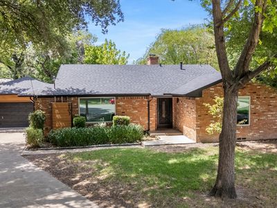 2103 Healey Dr