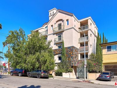 3140 San Marino St Unit 301