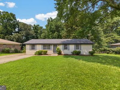899 E Glochester Pl