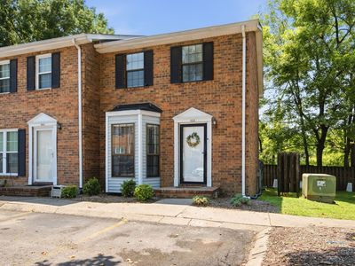 453 Claircrest Dr