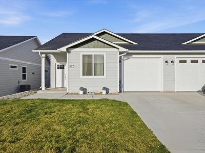 Property at 220 Claret Dr, Prosser, WA