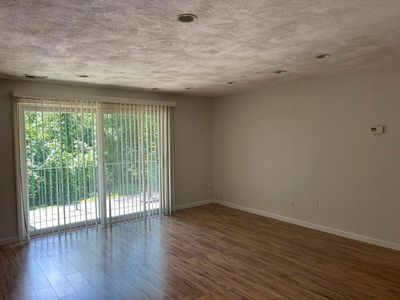 109 Oak Ln APT 6