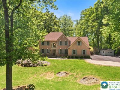 Property at 5925 Robin Ln, Coopersburg, PA