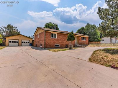 1120 Grand Ave