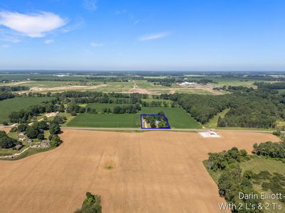 3703 N Cedar Lake Rd NE