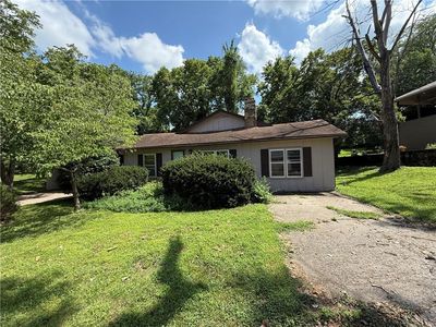 38 Clipper Dr