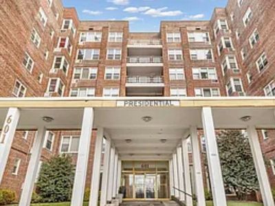 601 Kappock St APT 6L