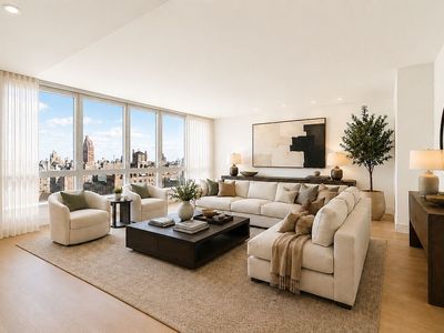 212 W 72nd St #18B