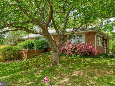 2911 Nelson Ln