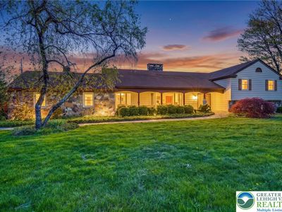 976 Ridge Rd