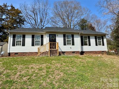 345 Dellwood Ct SE