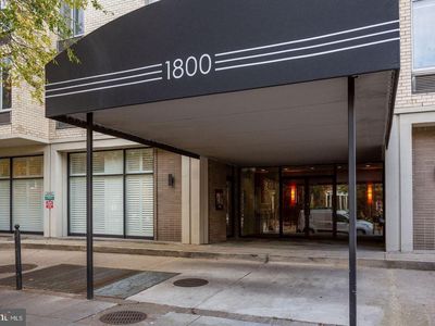1800 R St NW APT 204