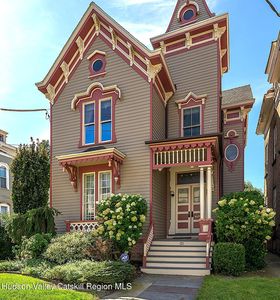 525-527 Union Street