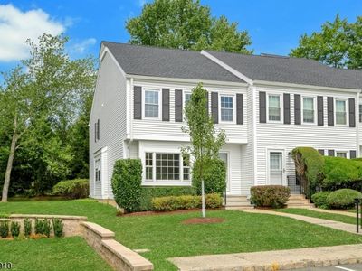 Property at 79 Hampshire Dr, Mendham, NJ