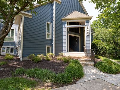 5006 Dorsey Hall Dr Unit C2