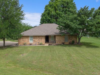 2944 Whispering Creek Ln