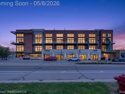 211 E Nine Mile Rd