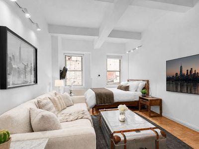 88 Greenwich St APT 412
