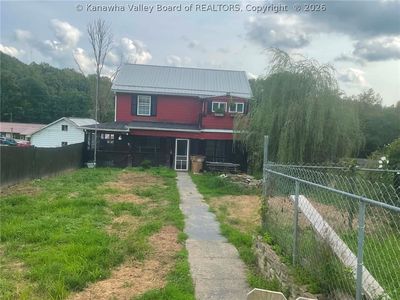 62 Church Cir