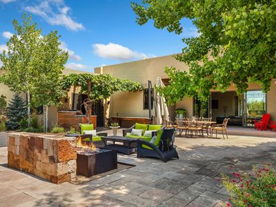 1858 Palacio Ln