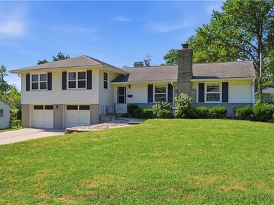 3013 NE 49th Ter