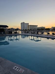 1833 S Ocean Dr APT 809