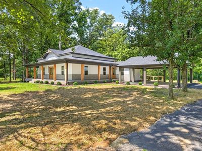 909 Hawkins Crawford Rd