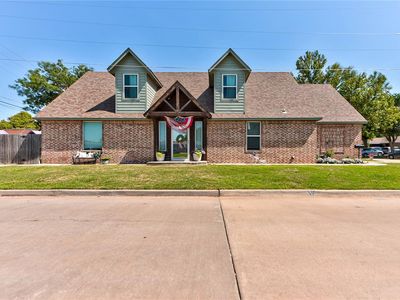 4401 N Central Rd
