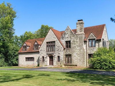 8040 North Gray Log LANE